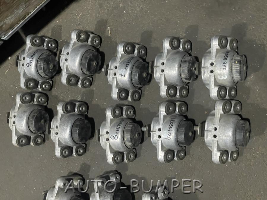 Range Rover Sport 2014- Подушка двигателя LR058377 LR058376